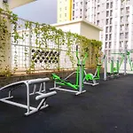 Restful And Simply Studio Springlake Summarecon Bekasi Apartment By Travelio