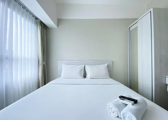 Restful And Simply Studio Springlake Summarecon Bekasi Apartment By Travelio