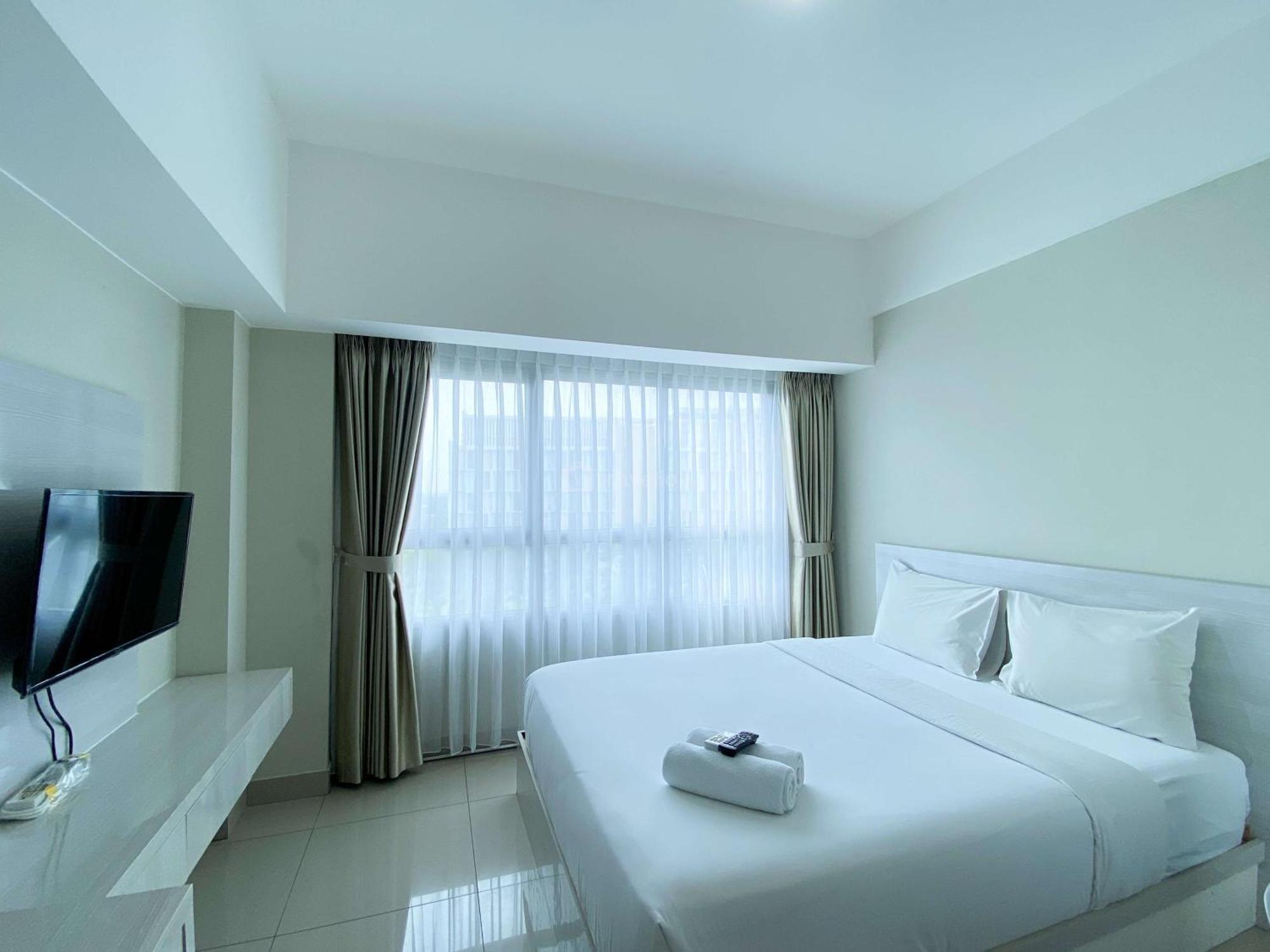 Restful And Simply Springlake Summarecon By Travelio *