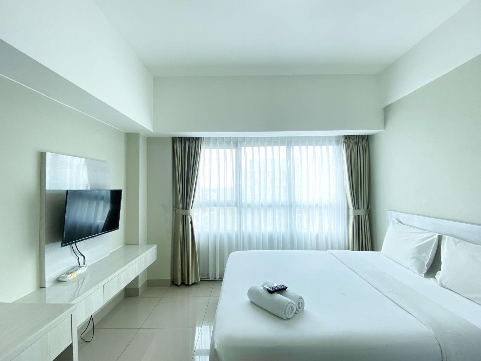 Apartemen Restful And Simply Springlake Summarecon By Travelio